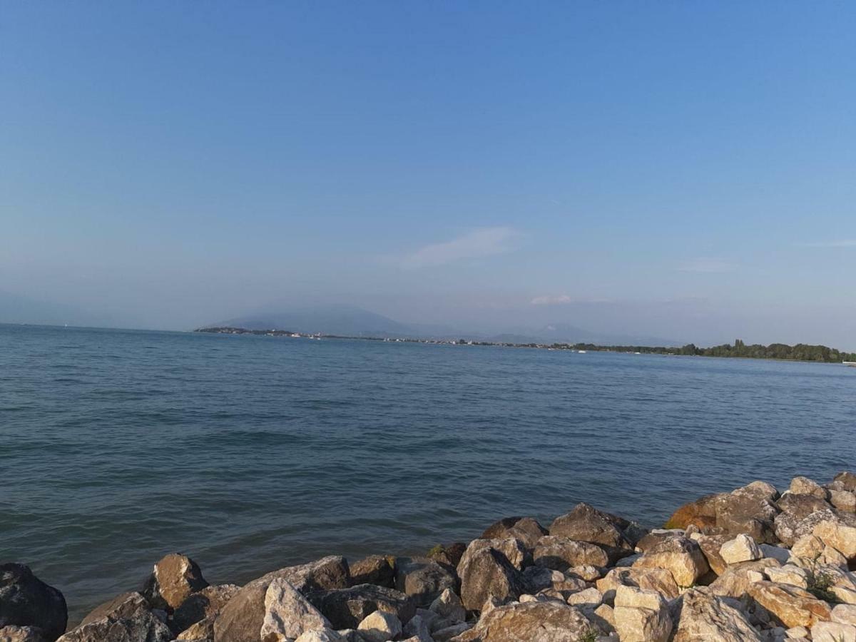 Da Enzo Hotell Desenzano del Garda Exteriör bild